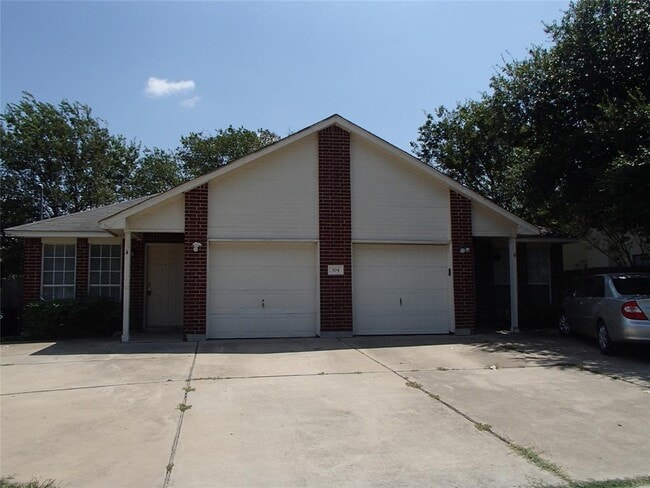 304 Tamara Dr in Georgetown, TX - Foto de edificio - Building Photo