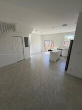 12148 NW 24th Pl in Miami Shores, FL - Building Photo - Building Photo