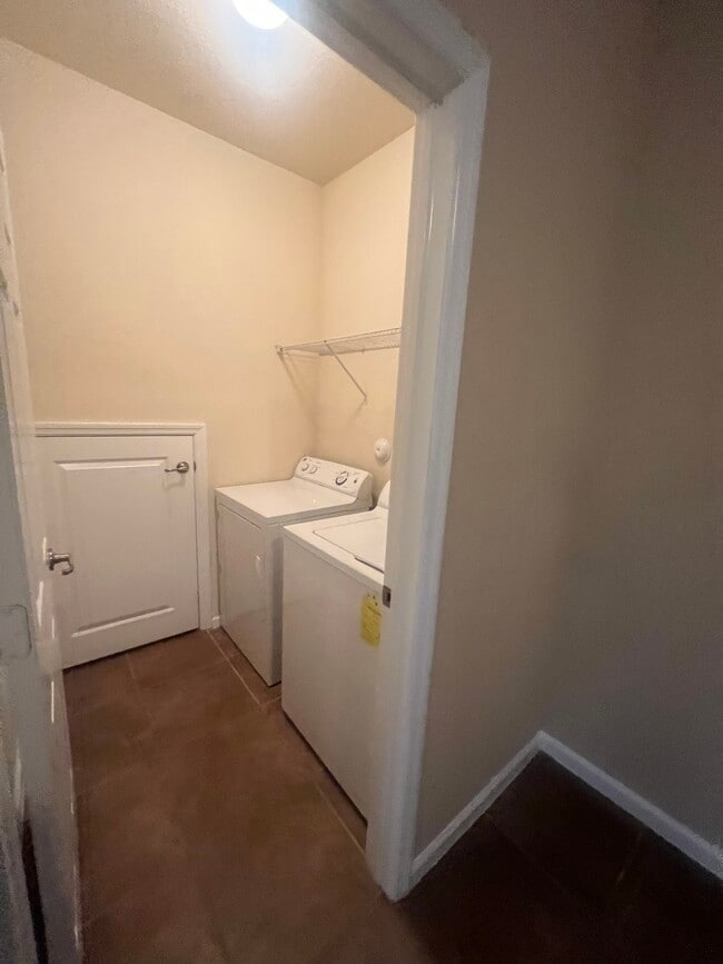 3236 NW 31st Terrace in Lauderdale Lakes, FL - Building Photo - Building Photo