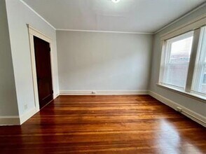 1 Harbor in Salem, MA - Building Photo - Interior Photo