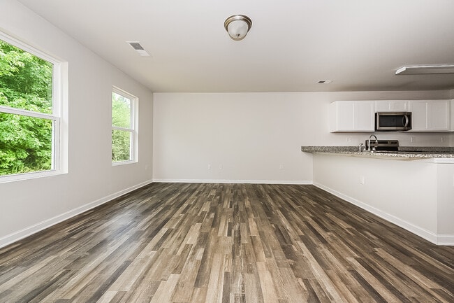 145 Cold Creek Pkwy in Macon, GA - Foto de edificio - Building Photo