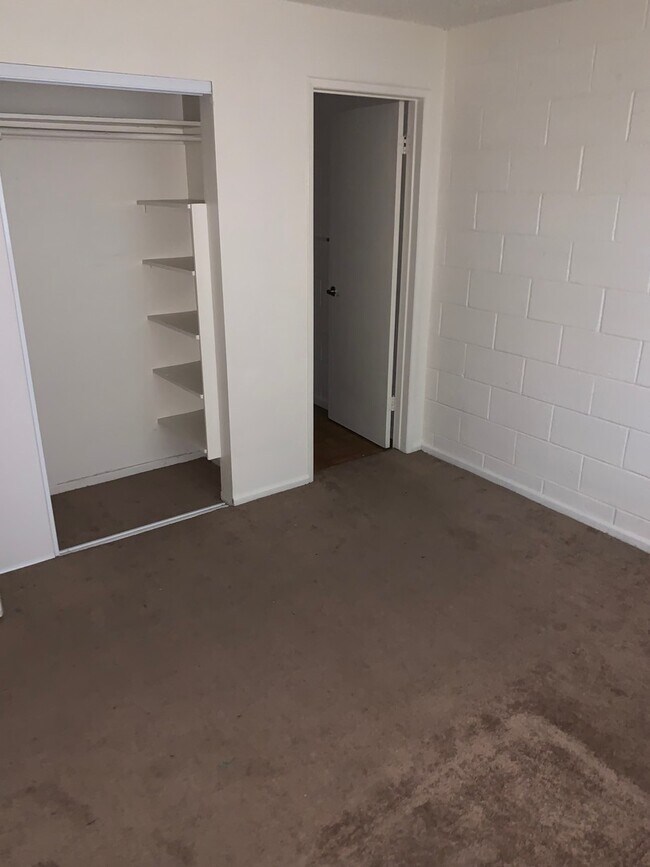 3712 Royal Crest St in Las Vegas, NV - Building Photo - Building Photo