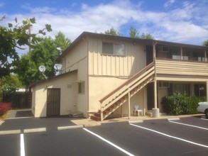 3713 Morse Ave in Sacramento, CA - Building Photo - Building Photo