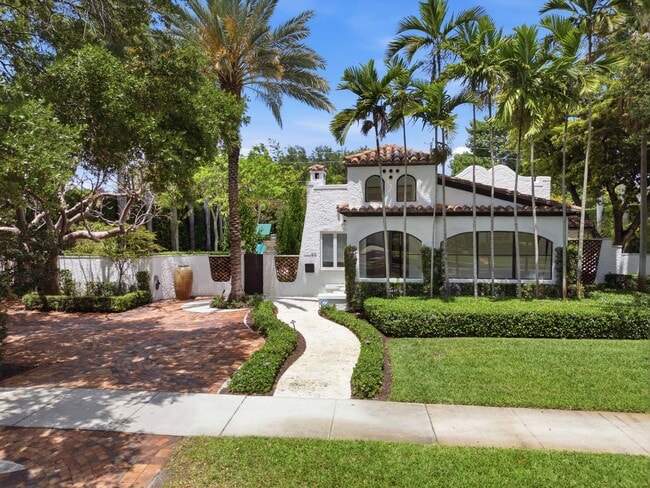 property at 1615 Monroe St