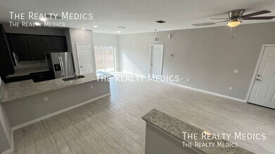 3298 Halden Ave SE in Palm Bay, FL - Building Photo - Building Photo