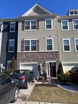 2009 Thornbrook Way in Odenton, MD - Building Photo