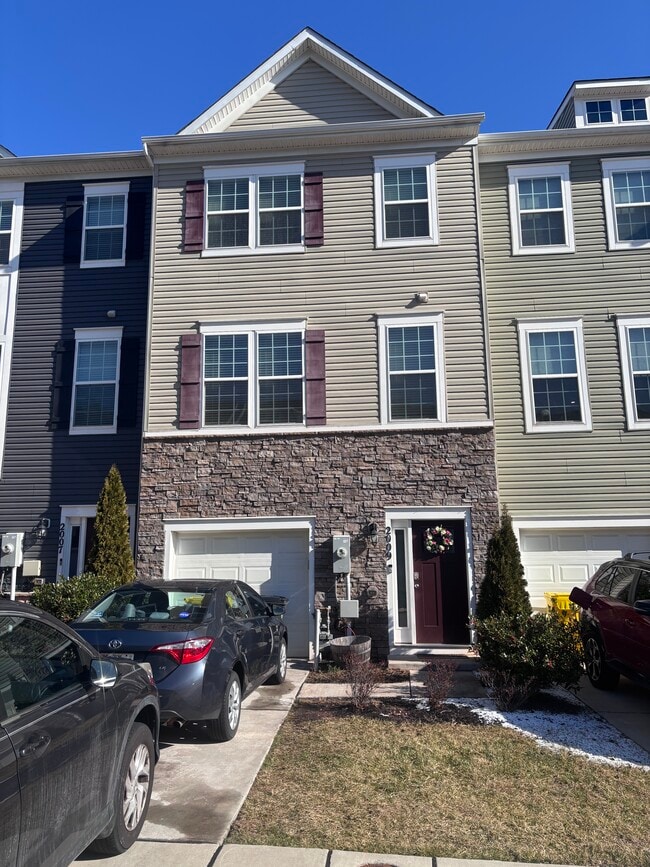 property at 2009 Thornbrook Way