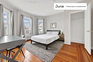 Room in Shared 3 bed/1 bath home in Boston, MA - Building Photo