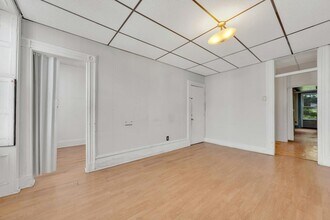 546 Palisade Ave in Jersey City, NJ - Foto de edificio - Building Photo