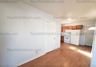 1213 Manson St in Waterloo, IA - Building Photo - Building Photo