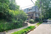 401 PLEASANT St photo'