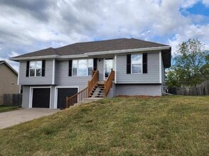 2224 Chanticleer St in Excelsior Springs, MO - Building Photo - Building Photo