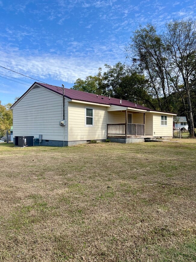 712 Richmond Ave in Rossville, GA - Building Photo - Building Photo