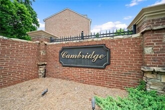 651 Coligny Ct in Atlanta, GA - Building Photo - Building Photo