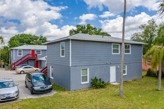 3616 Pearl St in Ft. Myers, FL - Building Photo - Building Photo