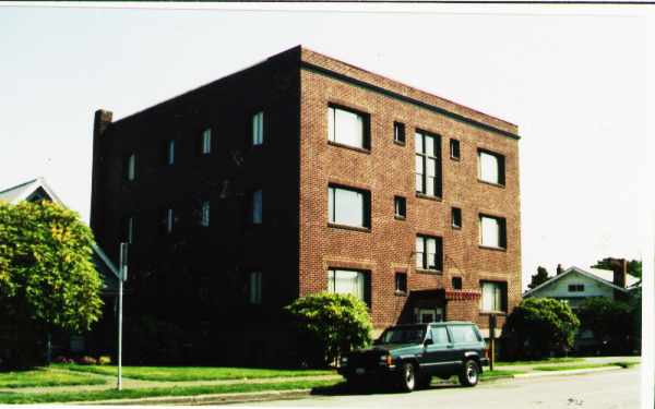 2331 Rockefeller Ave in Everett, WA - Building Photo - Building Photo