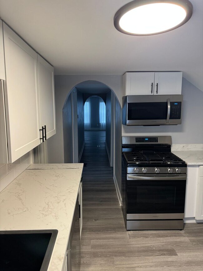 506 E 25th St in Erie, PA - Building Photo - Building Photo