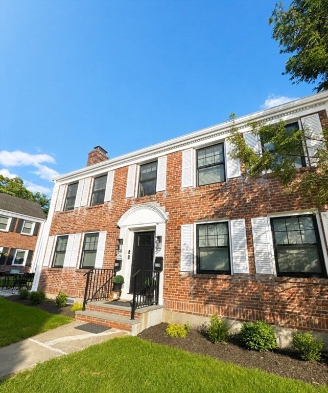 property at 1136 Walnut St