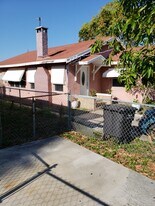 827 Briggs St in West Palm Beach, FL - Building Photo