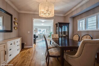 2018 Dodge Ave in Evanston, IL - Building Photo - Building Photo