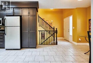 26 O'Connor Ln in Guelph, ON - Building Photo - Building Photo