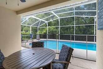 222 Reserve Dr in Davenport, FL - Foto de edificio - Building Photo