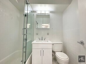 EAST 57 STREET, Unit 10E in New York, NY - Building Photo - Building Photo