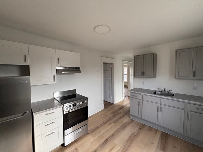 property at 7 Sinclair St