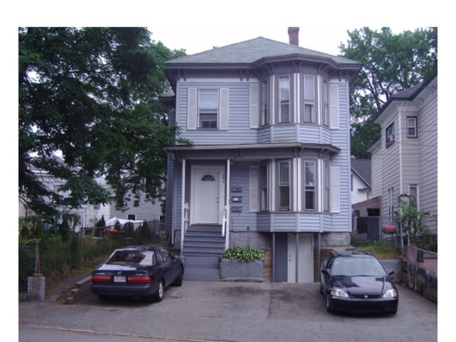 242 Branch St, Unit Apt B, Unit Apt B