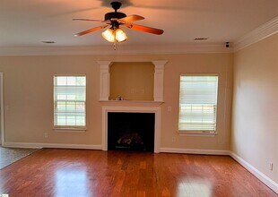 207 Penrith Ct in Simpsonville, SC - Foto de edificio - Building Photo