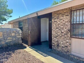 11450 Sundrop Ct in El Paso, TX - Building Photo - Building Photo