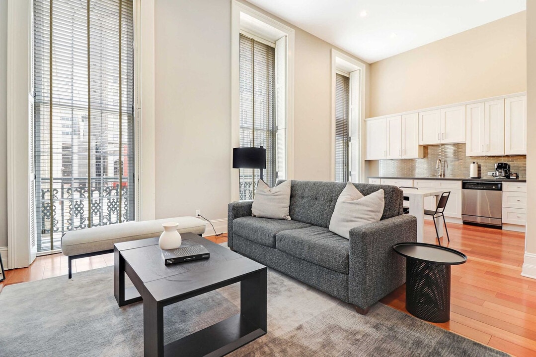 822 Perdido St in New Orleans, LA - Building Photo