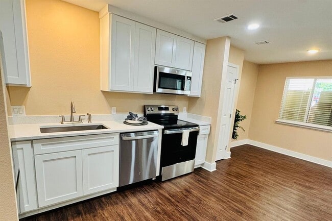 2701 Little Valley Cove in Austin, TX - Building Photo - Building Photo