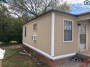 410 SW 14th St, Unit Unit 2 in Lawton, OK - Building Photo - Building Photo