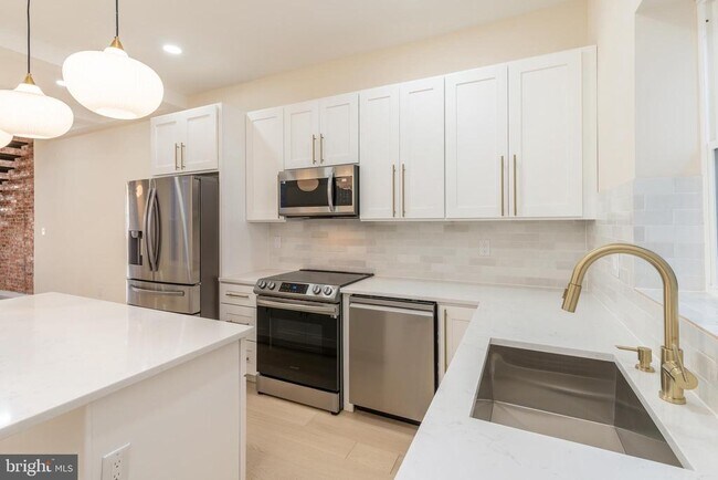 property at 1552 N 28th St