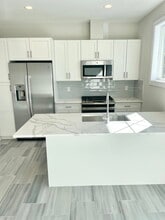 100 Schraalenburgh Rd in Harrington Park, NJ - Building Photo - Building Photo