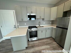 1499 N Shore Rd in Revere, MA - Building Photo