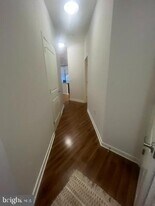 401 Race St in Philadelphia, PA - Building Photo