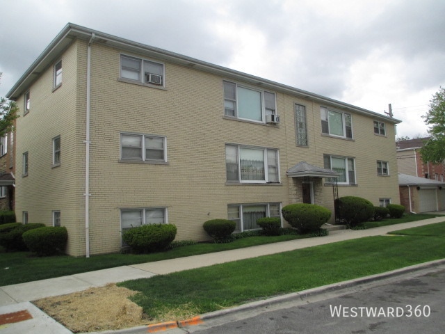 property at 5601 W Berenice Ave