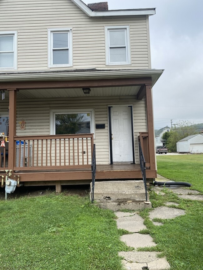 property at 1531 4th Ave