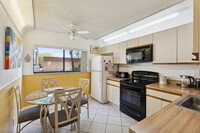 15301 Pembridge Ave in Delray Beach, FL - Foto de edificio - Building Photo