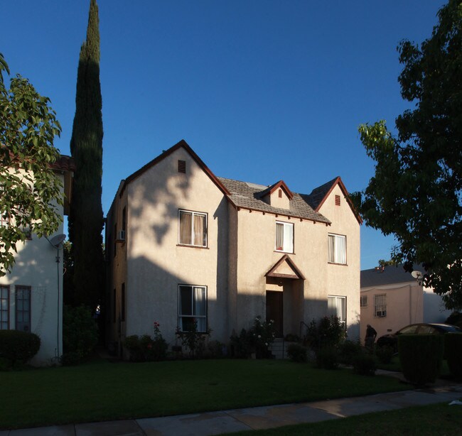 1015 Irving Ave in Glendale, CA - Building Photo - Building Photo