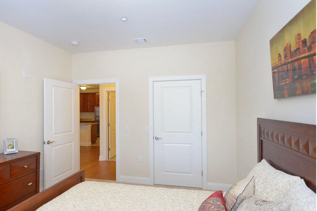 Woodcrest at Clark 55+ Clark, NJ Apartments