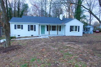 11 Cornell Ct in Greenville, SC - Building Photo - Building Photo