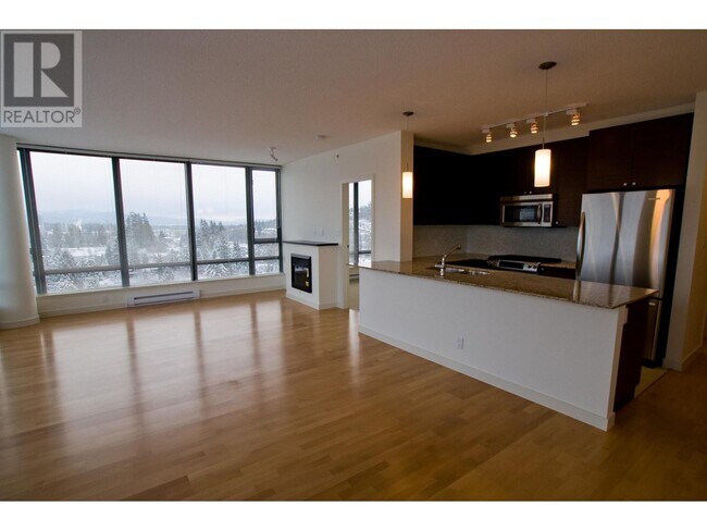 400-2400 Capilano Rd in Port Moody, BC - Building Photo - Building Photo