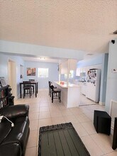 513 Firefly Ln in Apollo Beach, FL - Building Photo - Building Photo