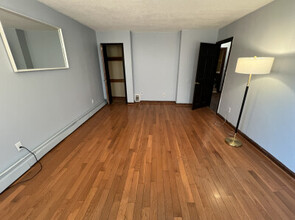 474 E 7th St, Unit 1 in Boston, MA - Building Photo - Building Photo