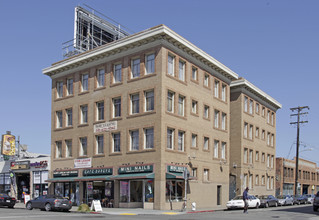 2502-2506 Telegraph Ave in Oakland, CA - Building Photo - Building Photo