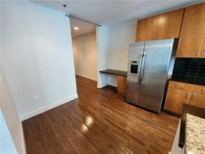 44 Peachtree Pl NE in Atlanta, GA - Building Photo - Building Photo