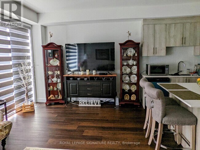 166 Mt Albion Rd in Hamilton, ON - Building Photo - Building Photo